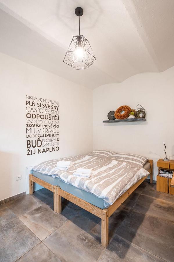 Apartman Ve Dvore Ratiskovice 외부 사진