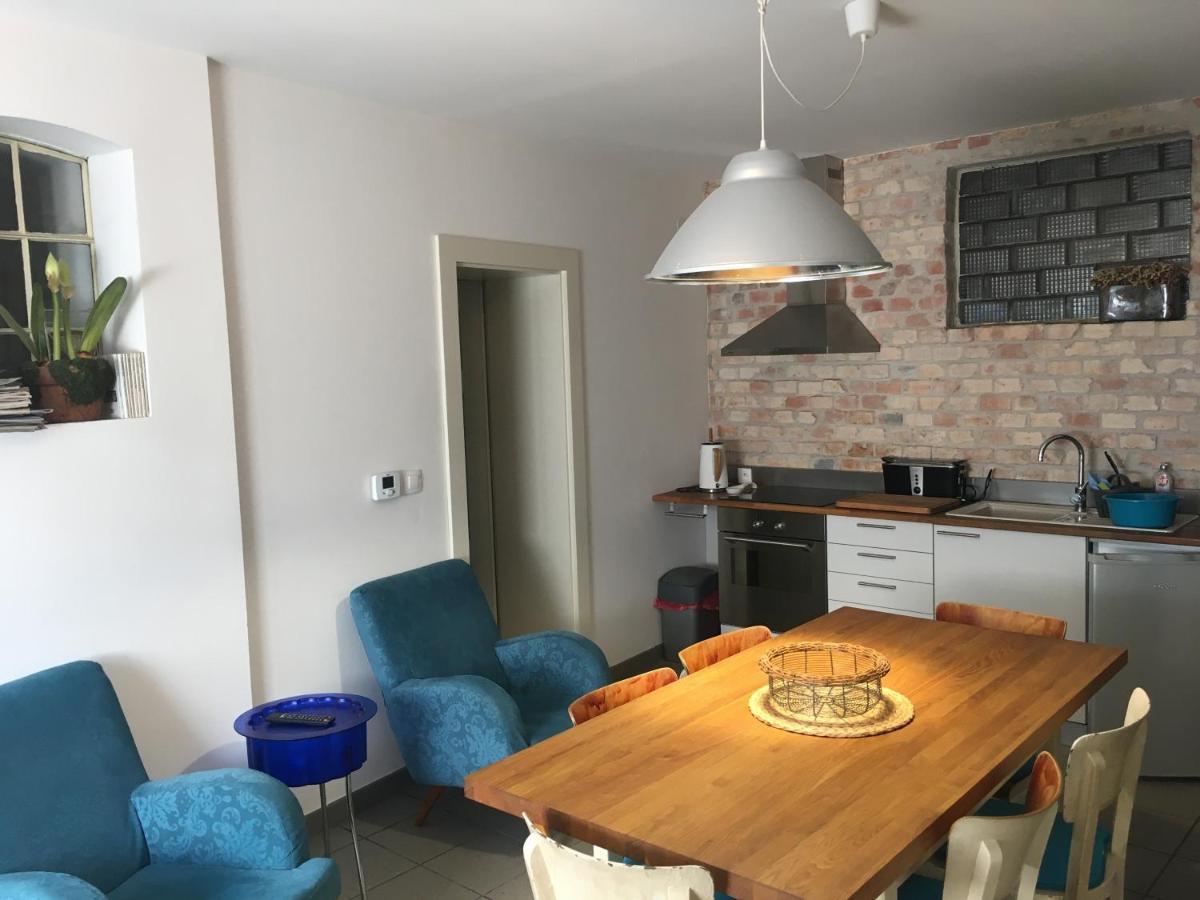 Apartman Ve Dvore Ratiskovice 외부 사진