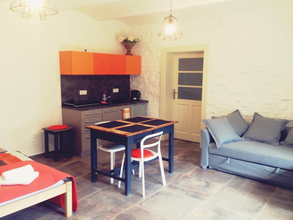 Apartman Ve Dvore Ratiskovice 외부 사진